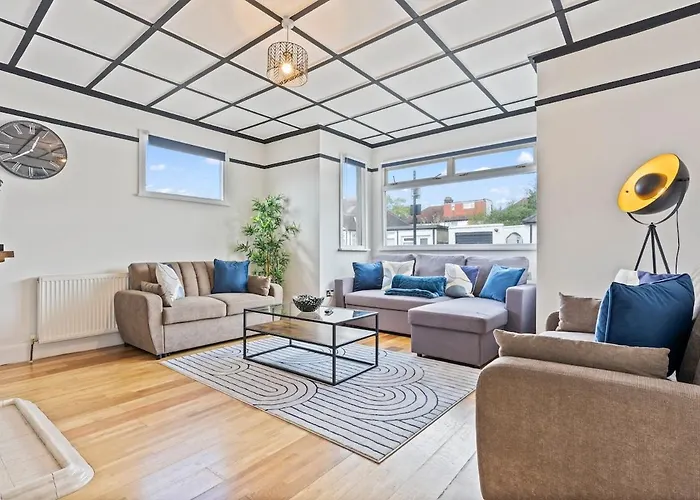 Heart Of Acton - Long Stays - Perfect For Groups