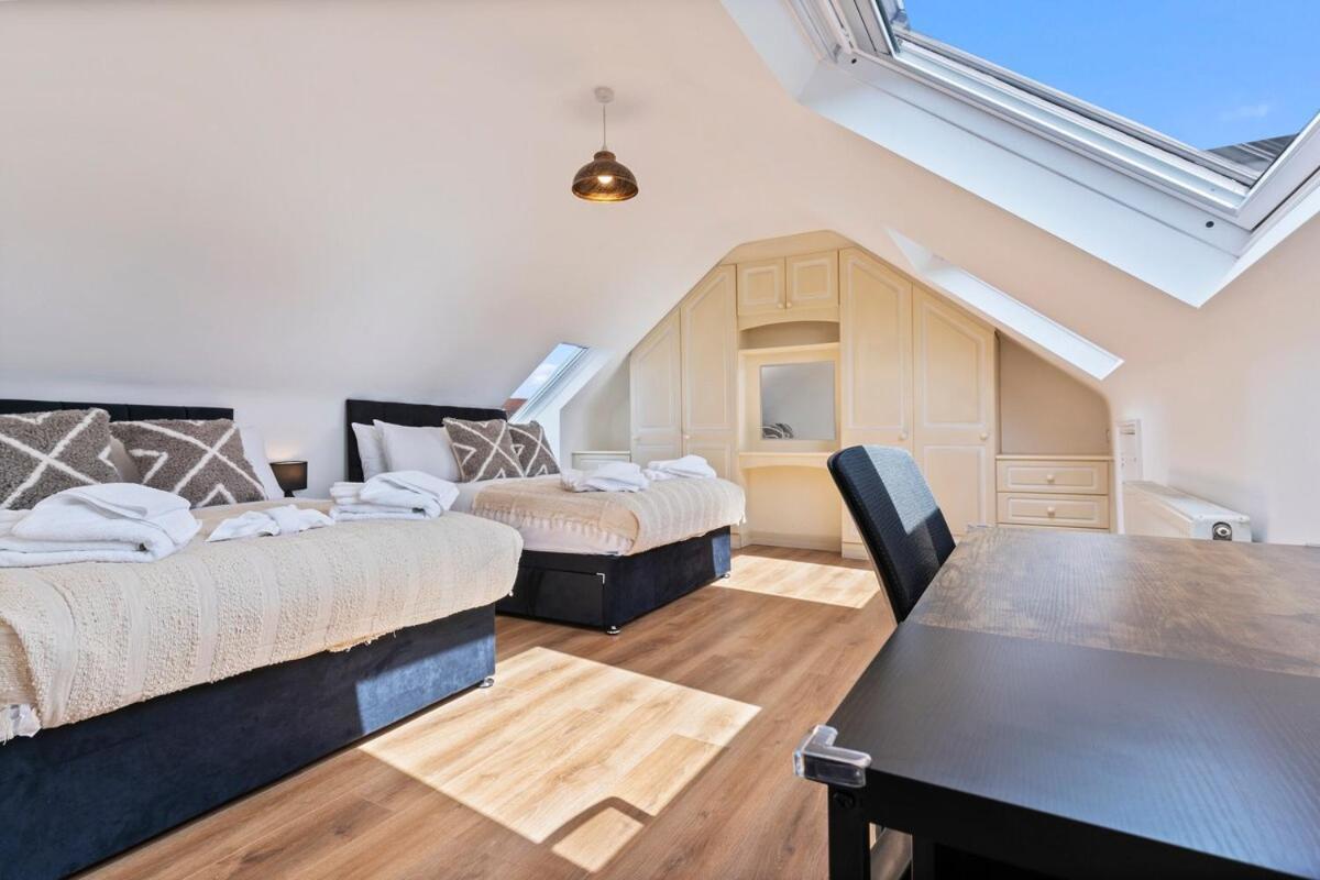 Heart Of Acton - Long - Perfect For Groups Apartamento