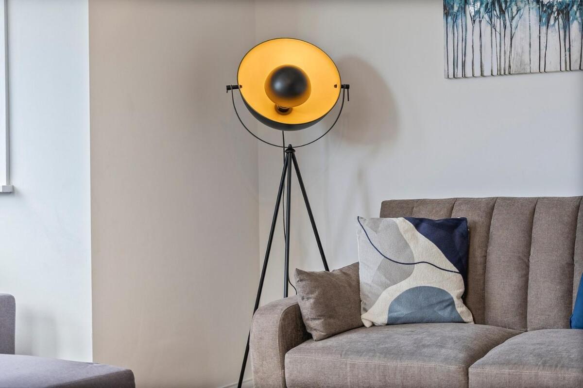 Heart Of Acton - Long - Perfect For Groups Londres